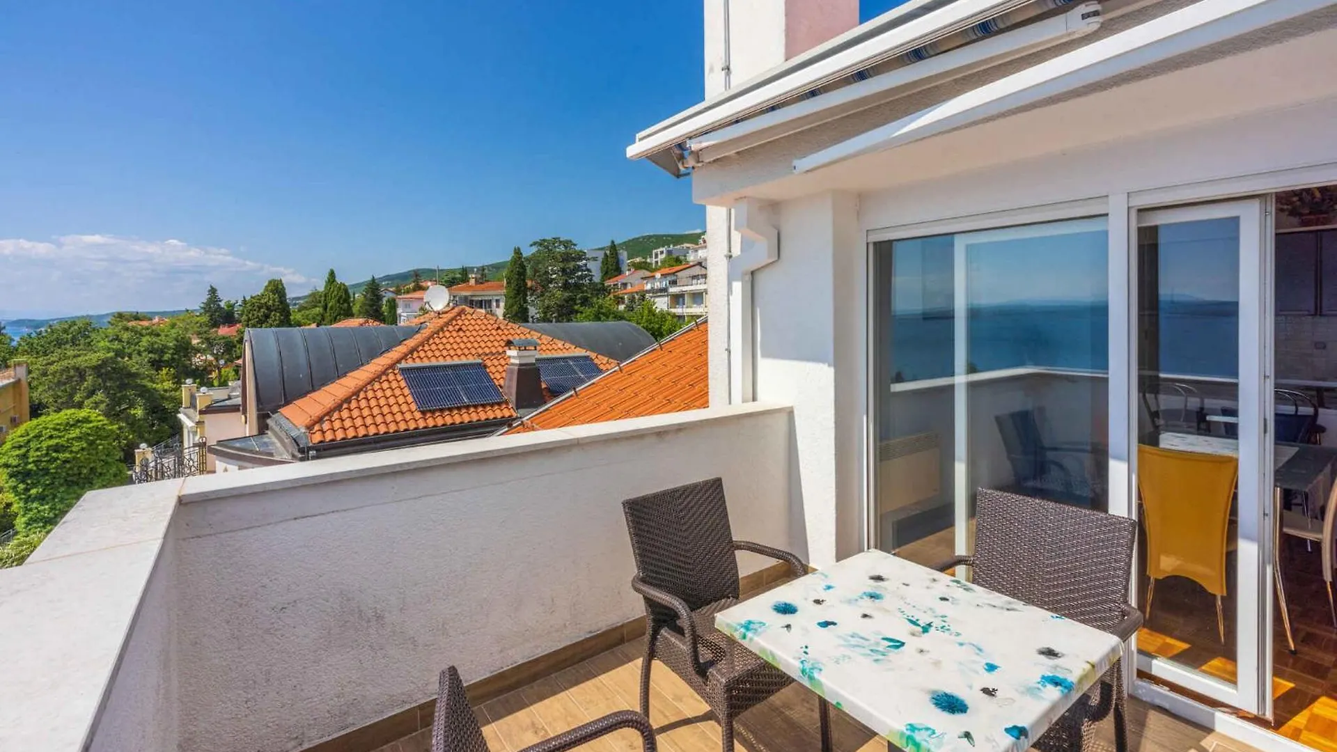 Apartment In Crikvenica 45078